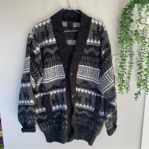 Vintage Black and White Patterned Wool Alpaca Cardigan Size Large